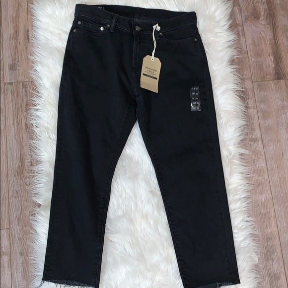 Abercrombie & Fitch Other - Abercrombie & Fitch Cropped Rustin Athletic Slim